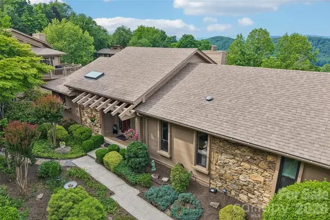 138 Woodbridge Drive Laurel Park NC 28739