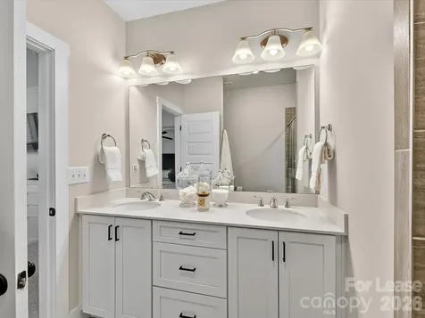 2024 Terwilliger Terrace Charlotte NC 28203