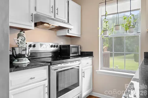 8159 Circle Tree Lane Charlotte NC 28277