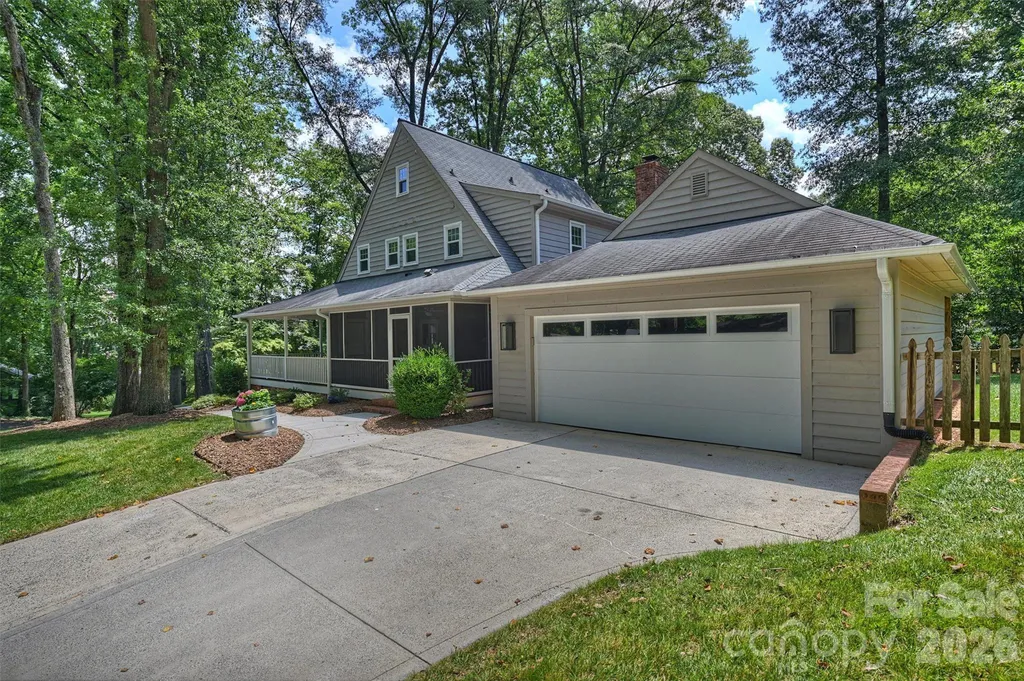 1506 Wandering Way Drive Charlotte NC 28226