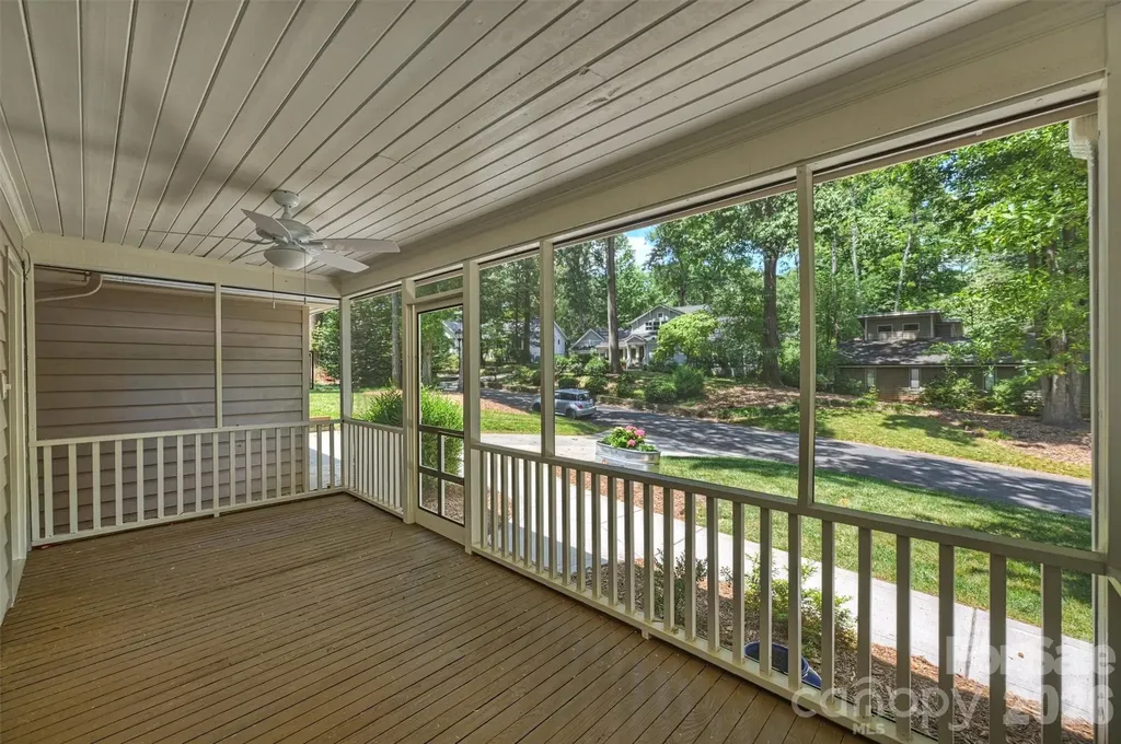 1506 Wandering Way Drive Charlotte NC 28226