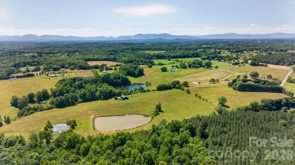 159 Evenfall Lane Columbus NC 28722