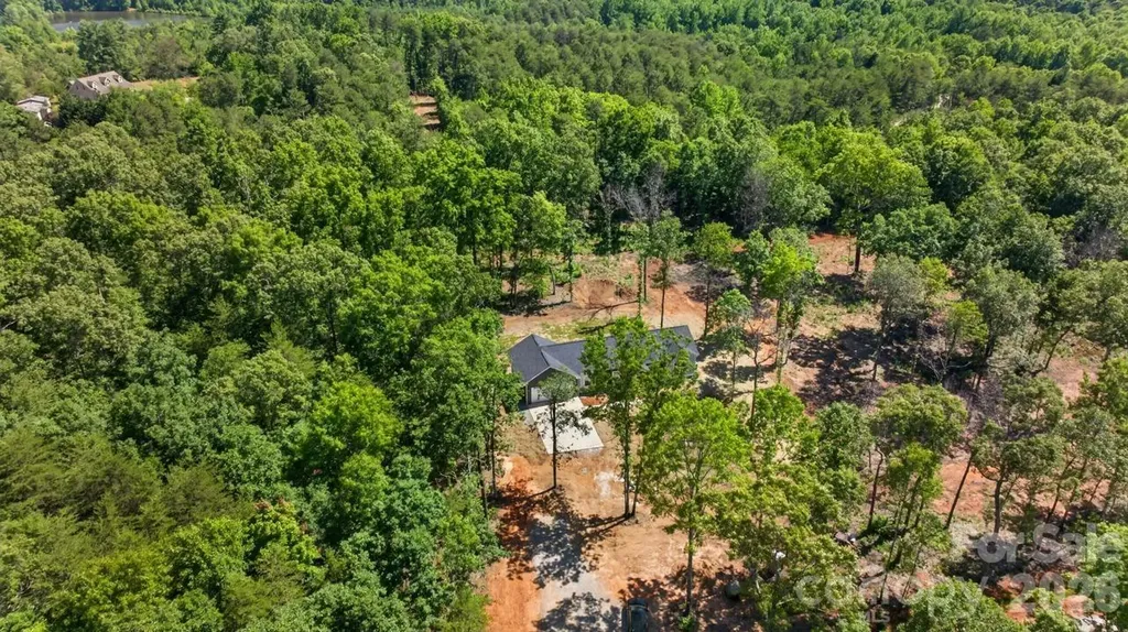 159 Evenfall Lane Columbus NC 28722