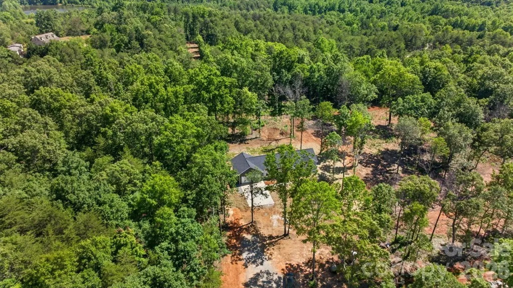 159 Evenfall Lane Columbus NC 28722