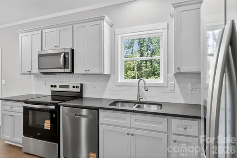 159 Evenfall Lane Columbus NC 28722
