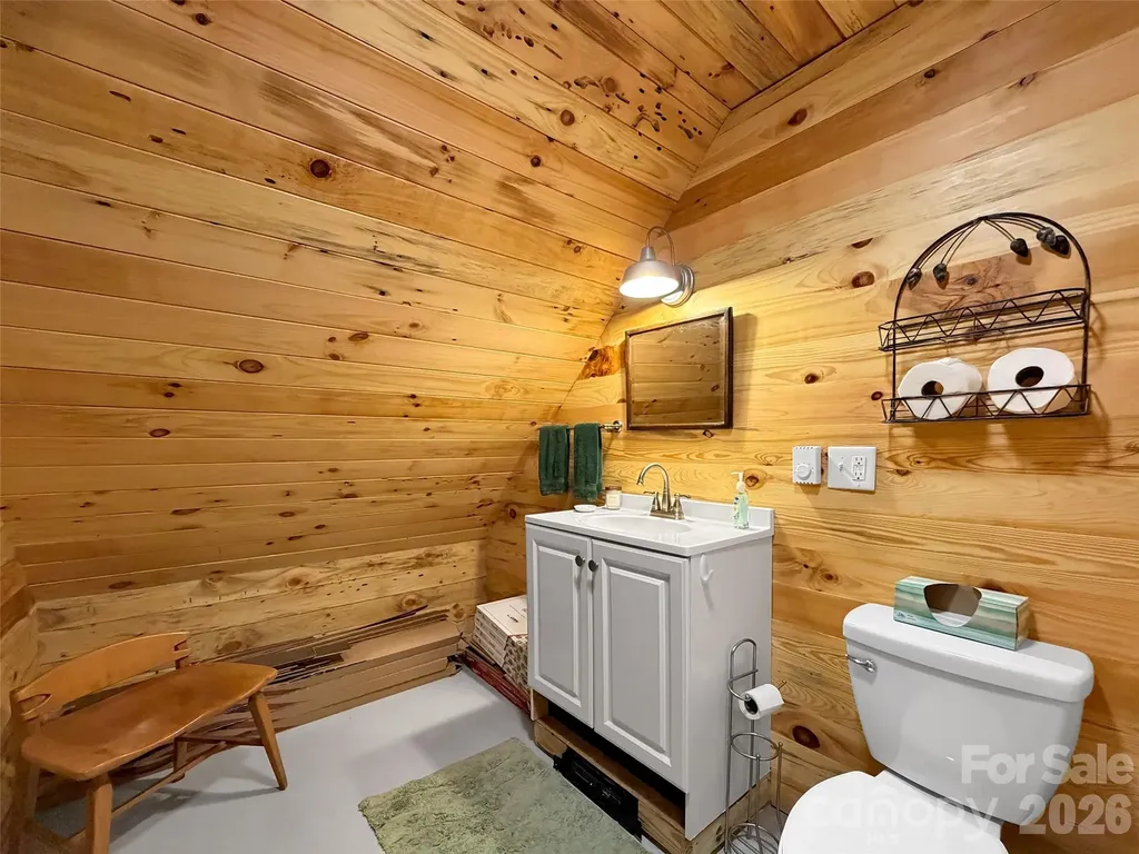 85 Lady Slipper Trail Hot Springs NC 28743