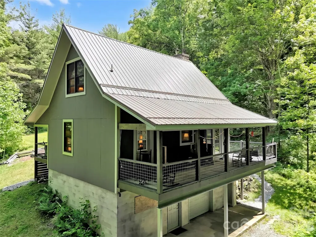 85 Lady Slipper Trail Hot Springs NC 28743