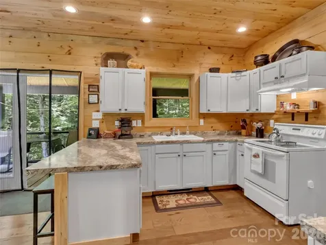 85 Lady Slipper Trail Hot Springs NC 28743
