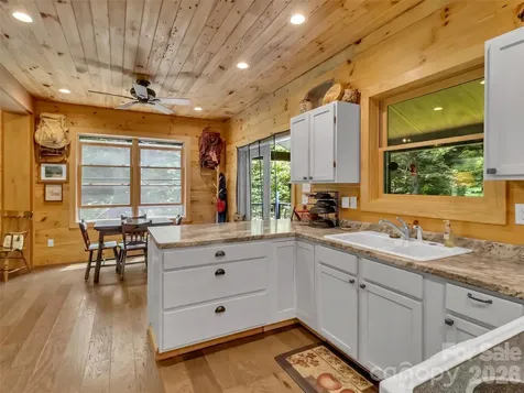 85 Lady Slipper Trail Hot Springs NC 28743