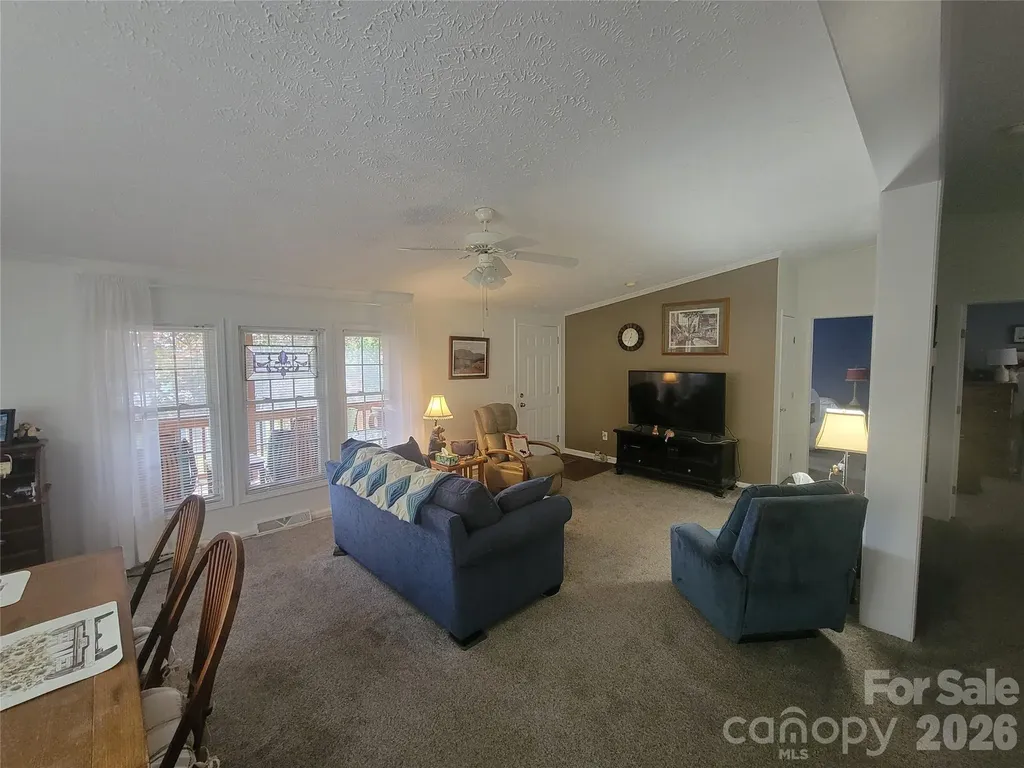 131 Dahlia Lane Waynesville NC 28785