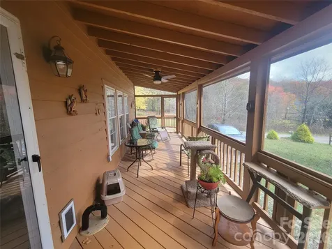 131 Dahlia Lane Waynesville NC 28785