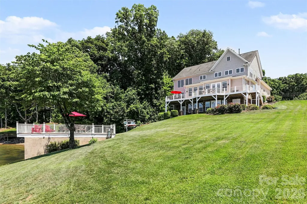 678 Normandy Road Mooresville NC 28117