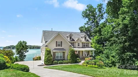 678 Normandy Road Mooresville NC 28117