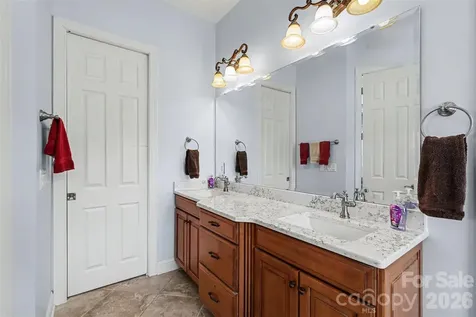 678 Normandy Road Mooresville NC 28117