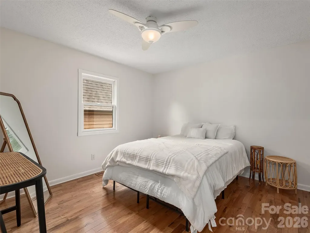 7 Hope Lane Weaverville NC 28787