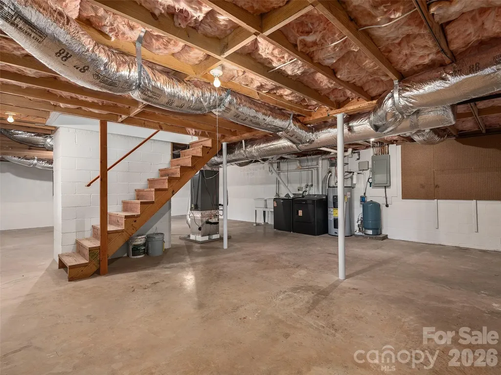 7 Hope Lane Weaverville NC 28787