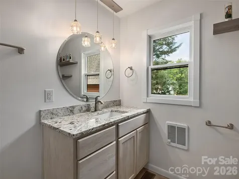 7 Hope Lane Weaverville NC 28787