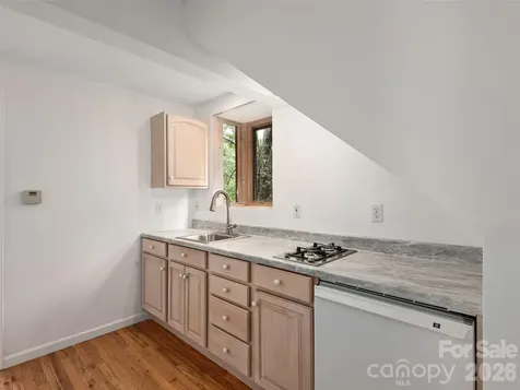 7 Hope Lane Weaverville NC 28787