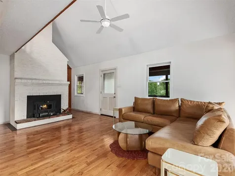 7 Hope Lane Weaverville NC 28787