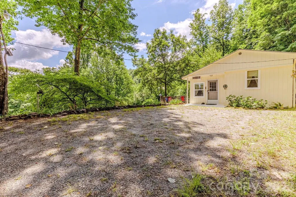 1680 Williamson Road Whittier NC 28789