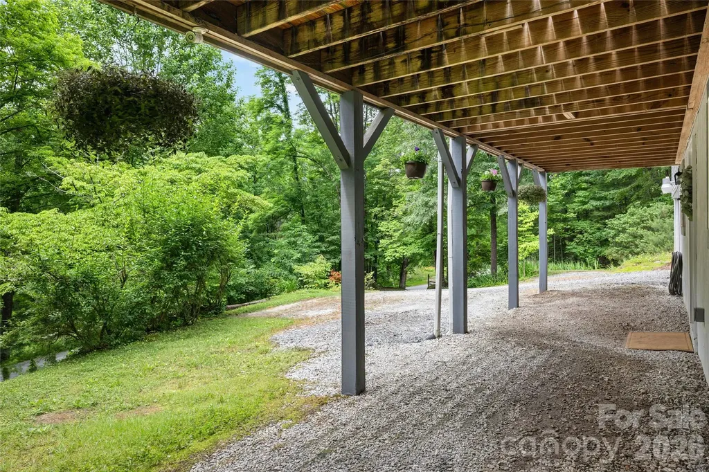 125 Round Mountain Road Brevard NC 28747