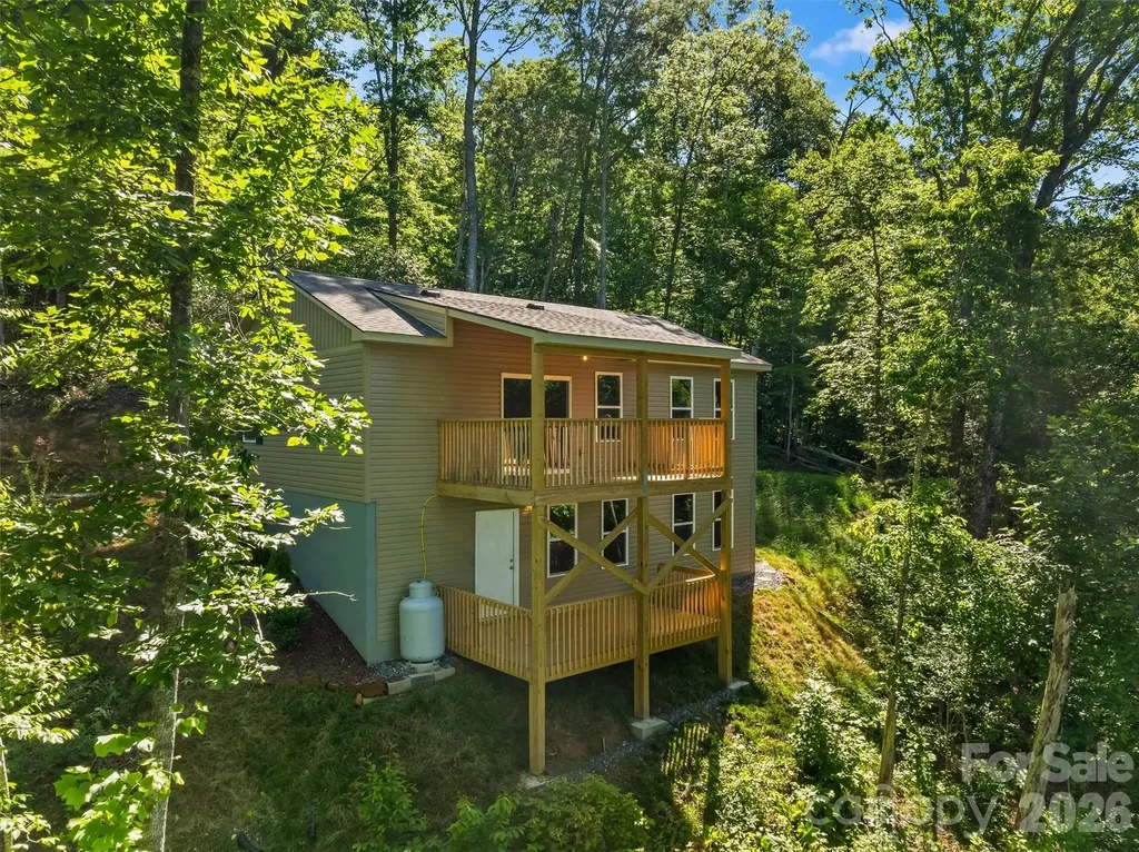 212 Brigsy Lane Whittier NC 28789