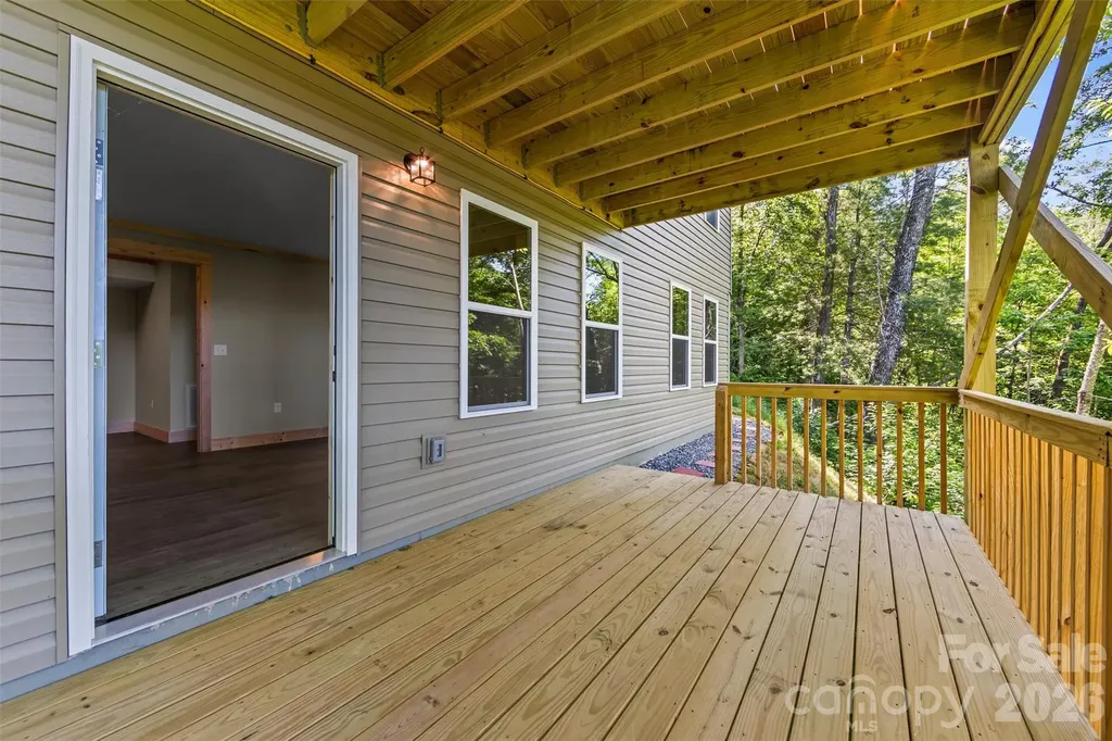 212 Brigsy Lane Whittier NC 28789