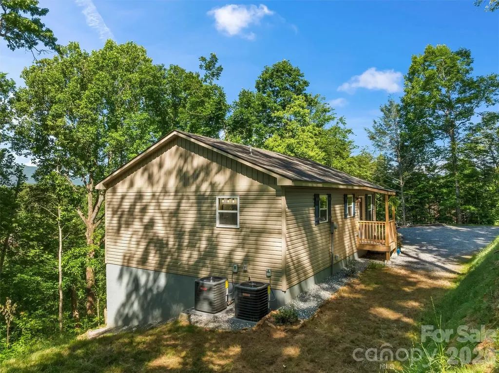 212 Brigsy Lane Whittier NC 28789