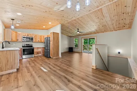 212 Brigsy Lane Whittier NC 28789