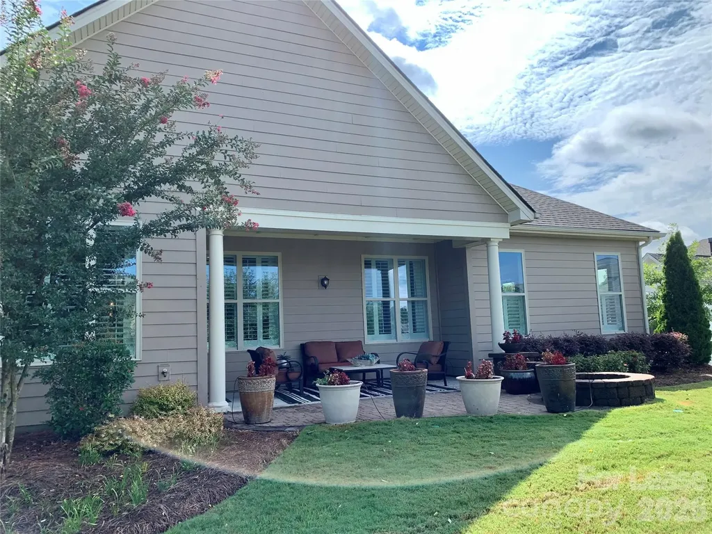 15109 High Bluff Court Charlotte NC 28278