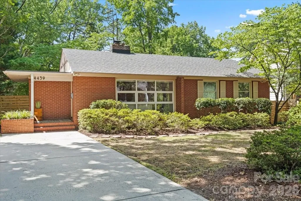 4439 Applegate Road Charlotte NC 28209