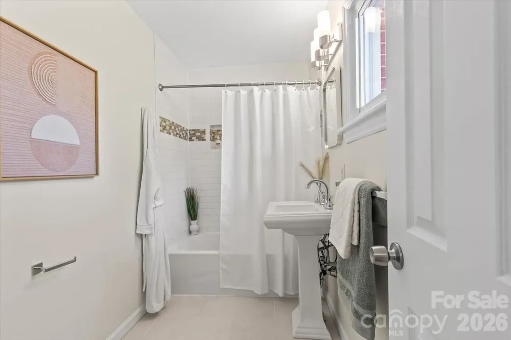 4439 Applegate Road Charlotte NC 28209