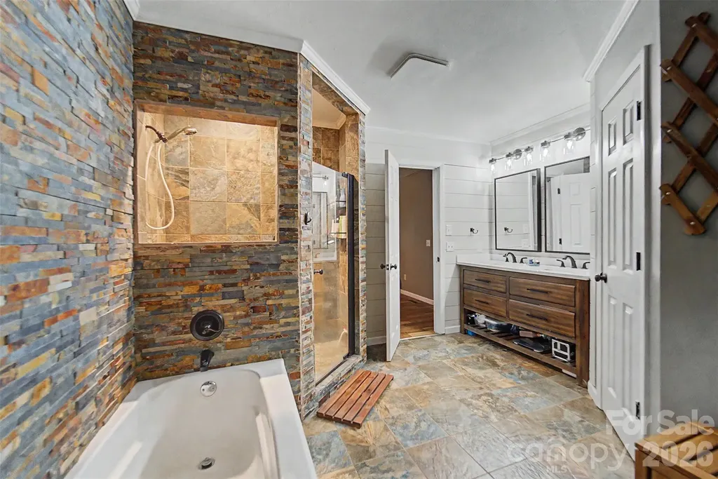 171 High Splendor Road Robbinsville NC 28771