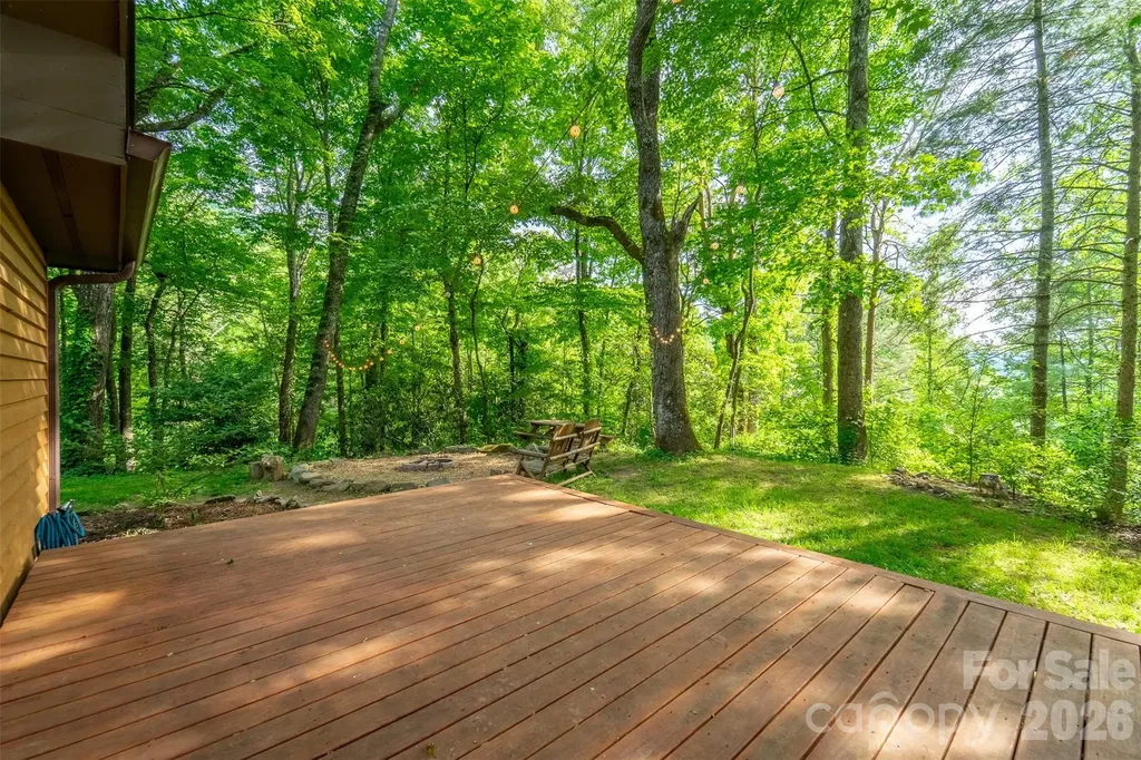 171 High Splendor Road Robbinsville NC 28771