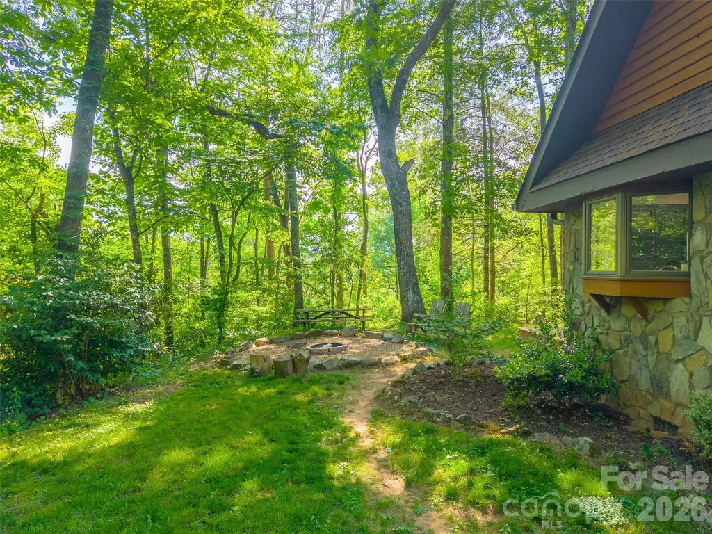 171 High Splendor Road Robbinsville NC 28771