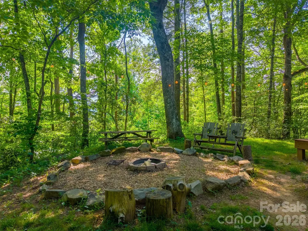 171 High Splendor Road Robbinsville NC 28771