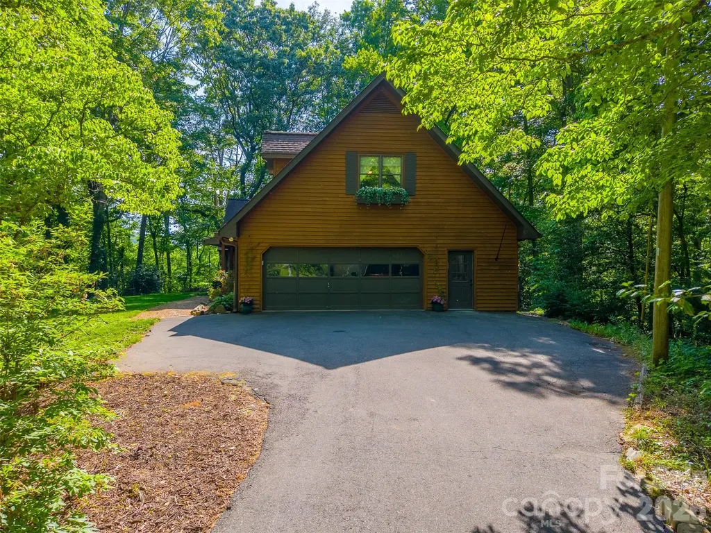 171 High Splendor Road Robbinsville NC 28771
