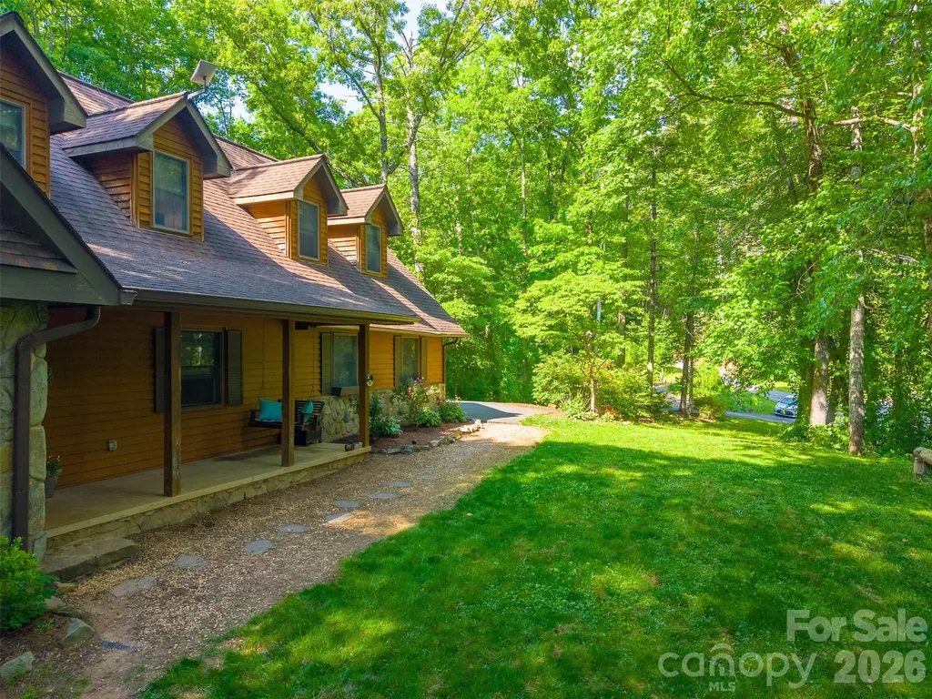 171 High Splendor Road Robbinsville NC 28771