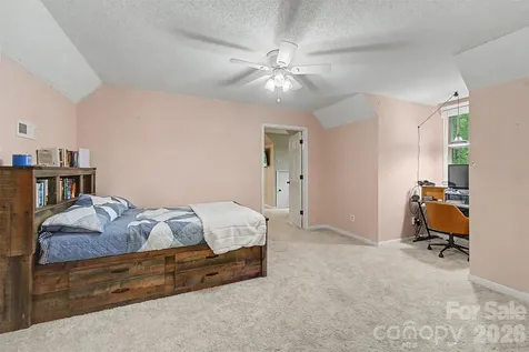 171 High Splendor Road Robbinsville NC 28771