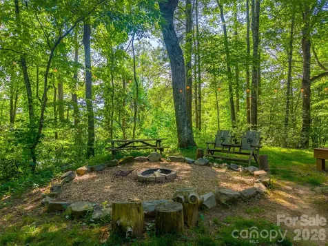 171 High Splendor Road Robbinsville NC 28771