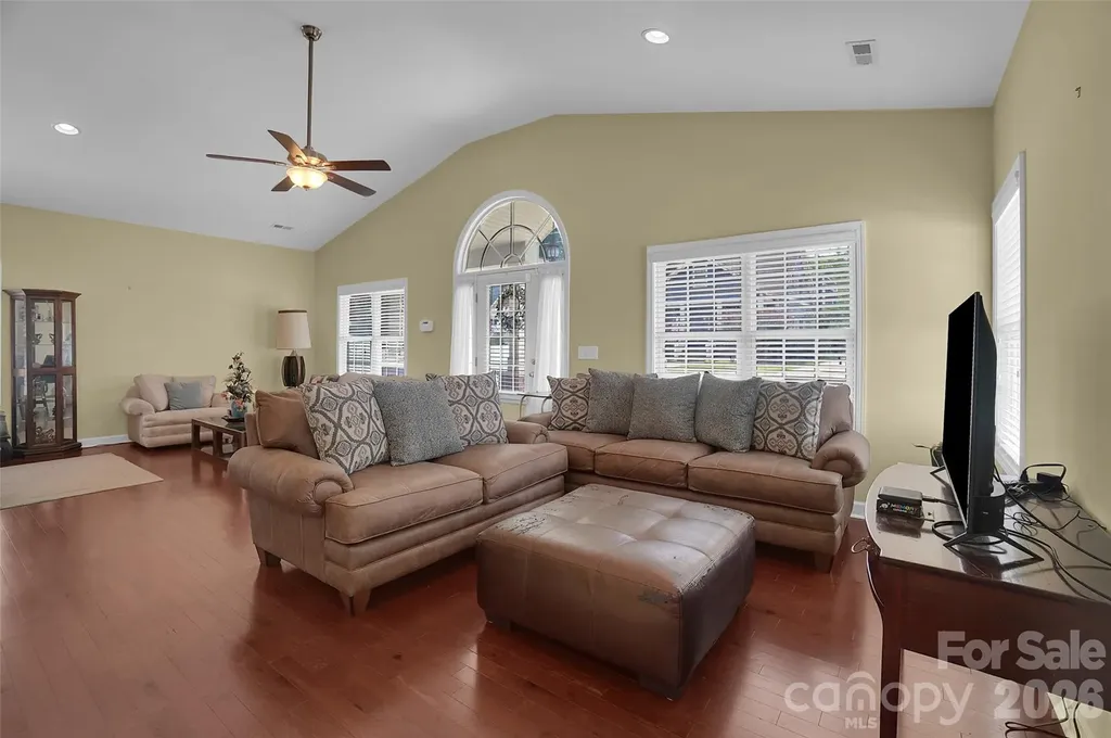 309 Mill Road Charlotte NC 28216