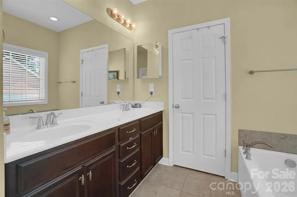 309 Mill Road Charlotte NC 28216
