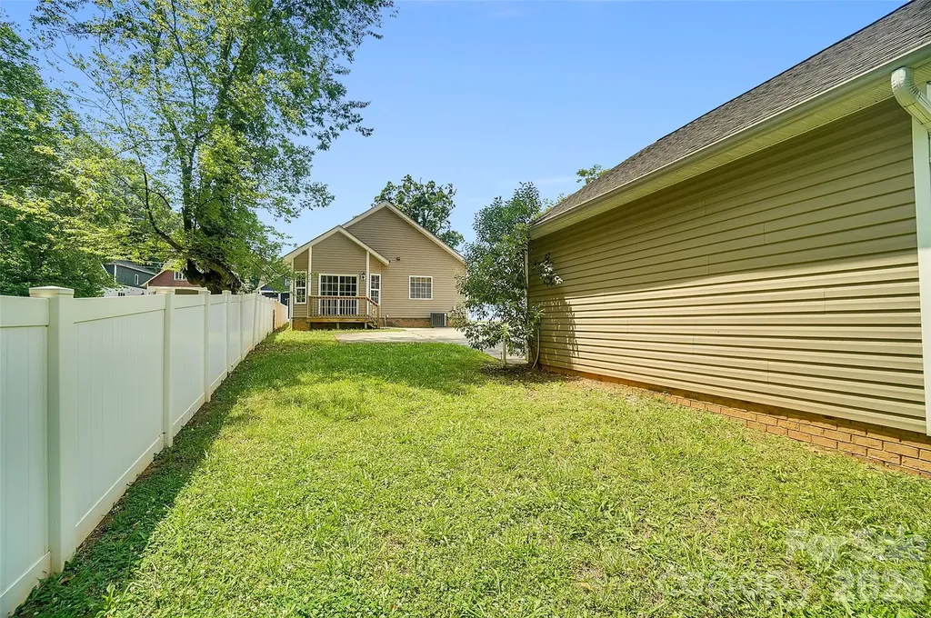 309 Mill Road Charlotte NC 28216