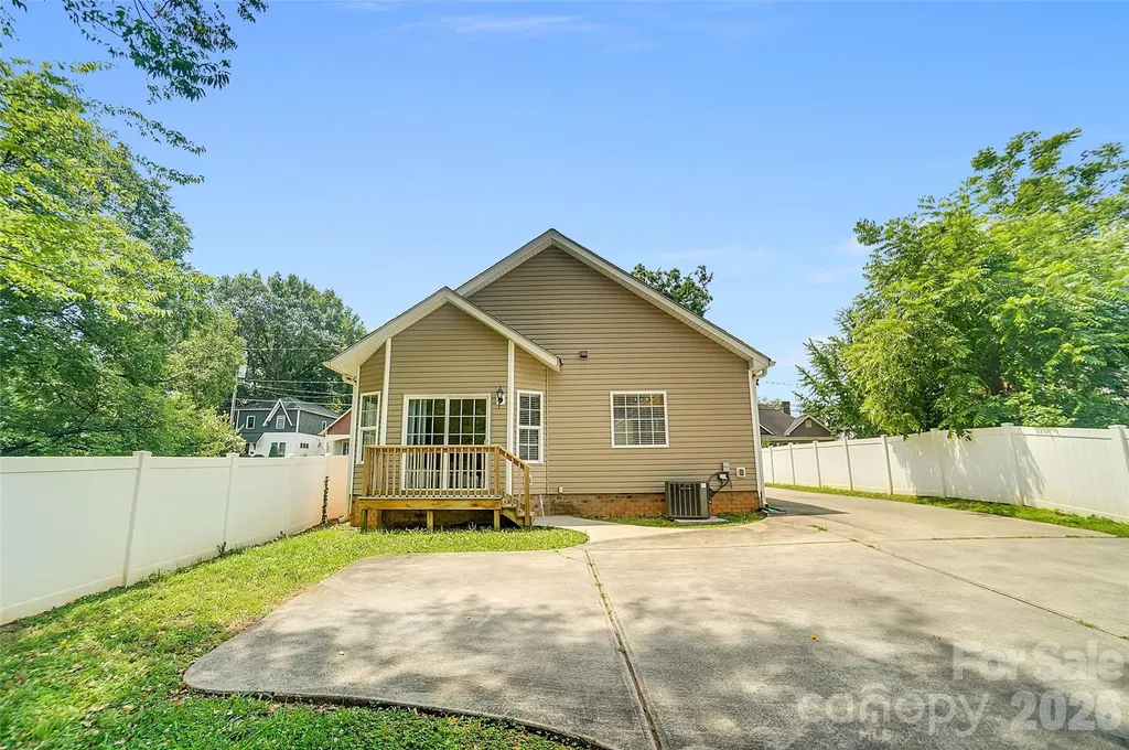 309 Mill Road Charlotte NC 28216
