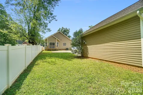 309 Mill Road Charlotte NC 28216