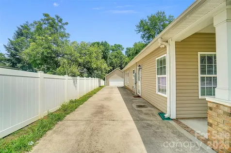 309 Mill Road Charlotte NC 28216