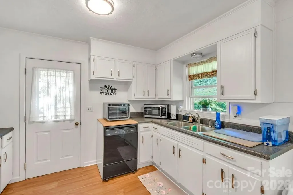 644 Valley Road Spruce Pine NC 28777