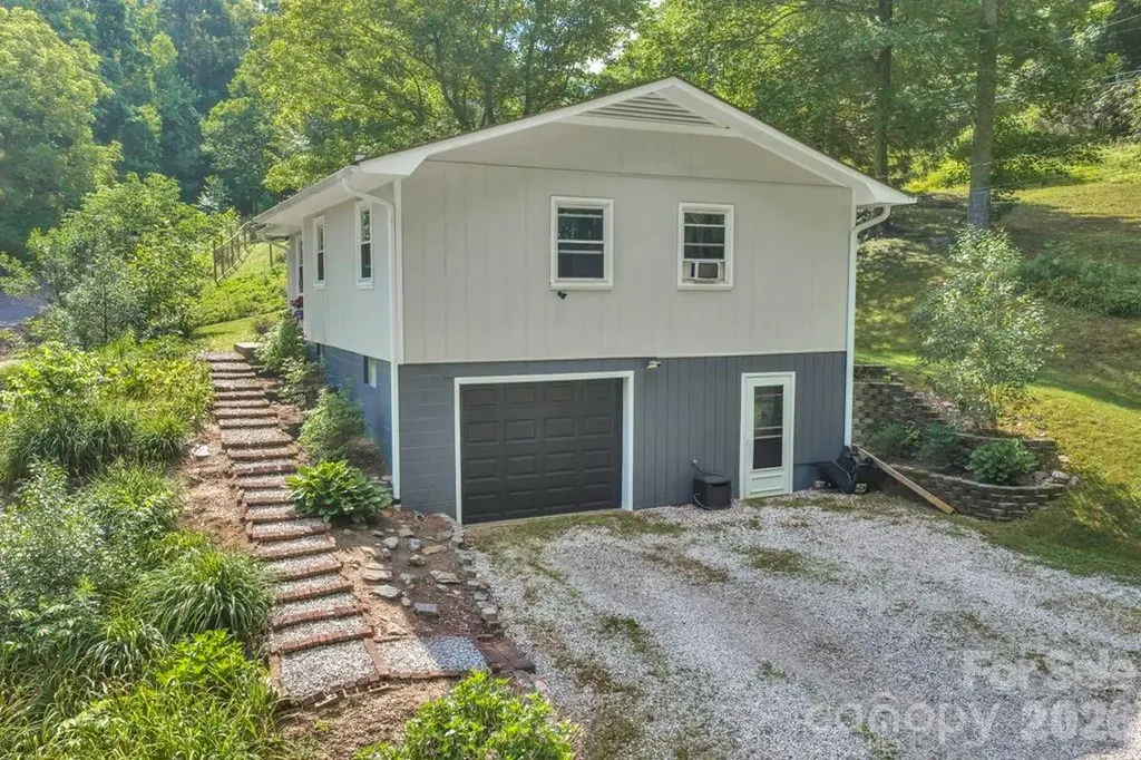 644 Valley Road Spruce Pine NC 28777