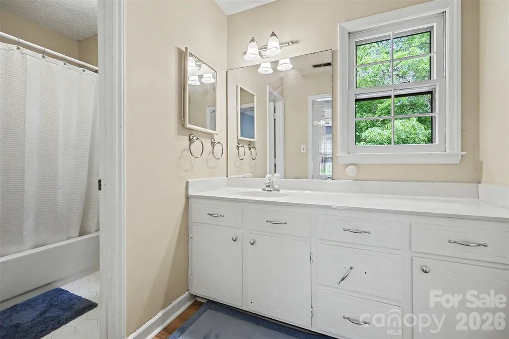 11808 Tall Oak Place Charlotte NC 28226