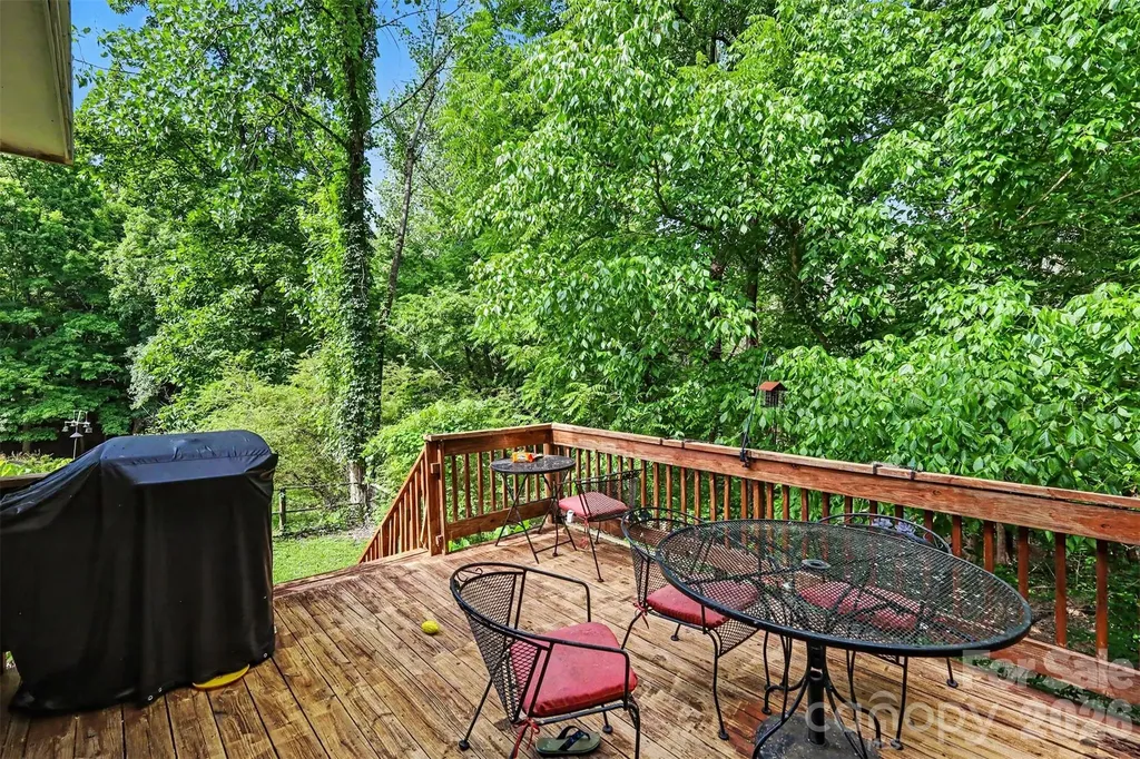 11808 Tall Oak Place Charlotte NC 28226